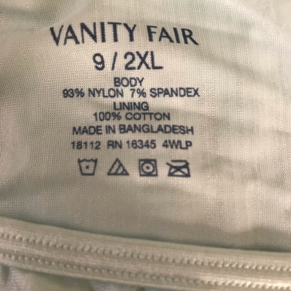 SOLD!    Vanity Fair Bra and Panties. NWOT! - Picture 4 of 4